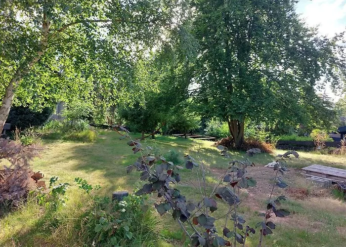 Grosse, Helle Mit Sonnigem Balkon Lejlighed